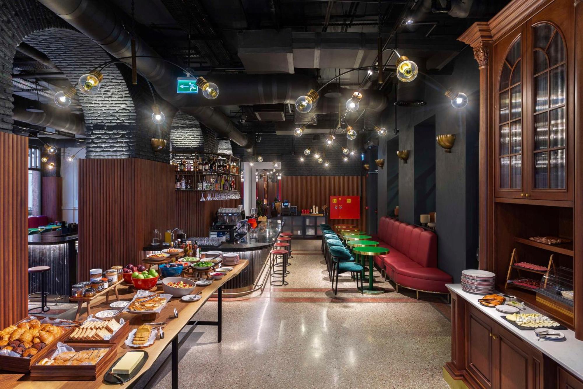 Radisson Red Tbilisi Hotel Ngoại thất bức ảnh