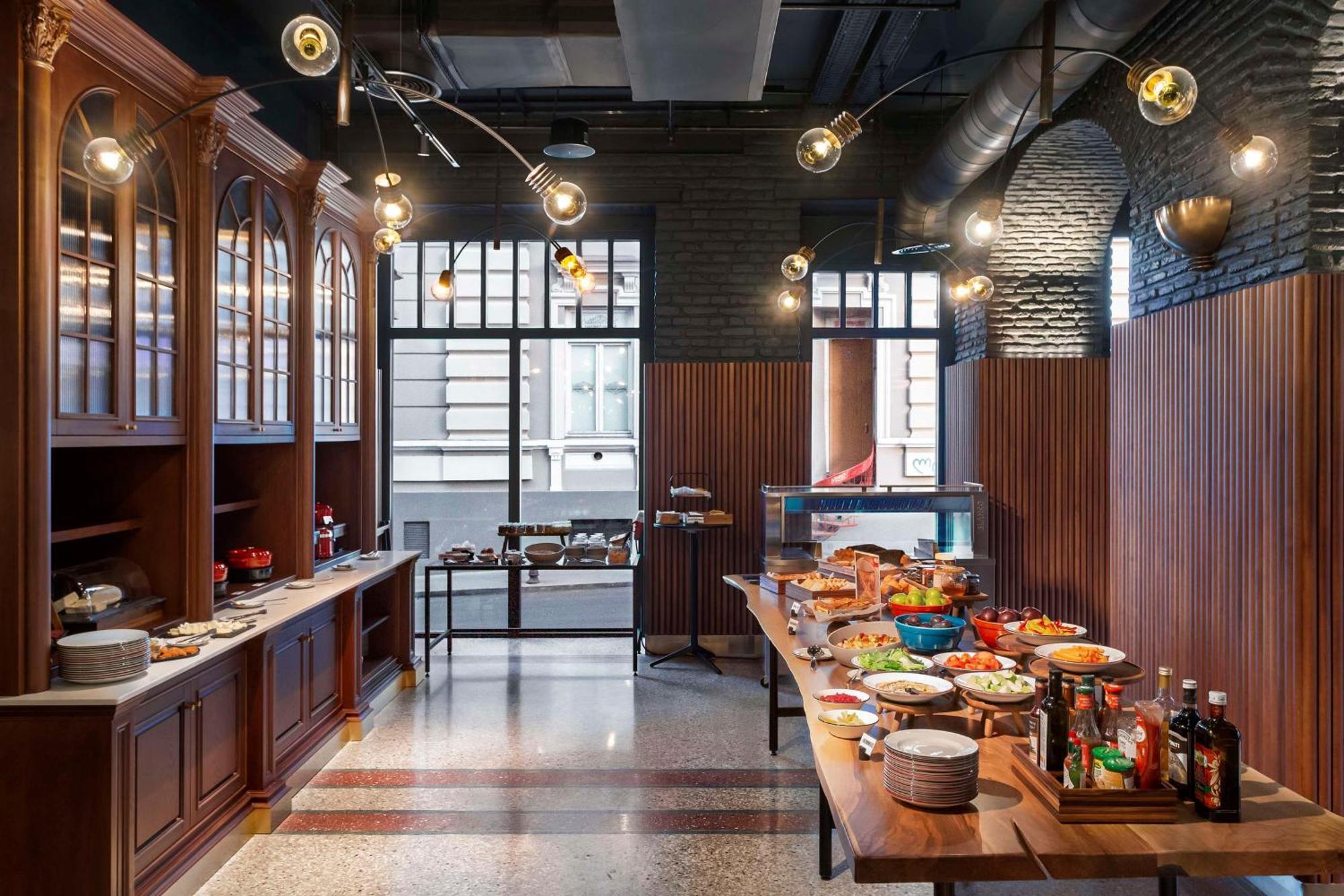 Radisson Red Tbilisi Hotel Ngoại thất bức ảnh