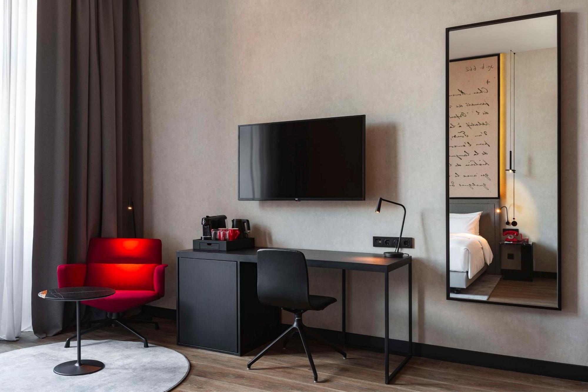 Radisson Red Tbilisi Hotel Ngoại thất bức ảnh