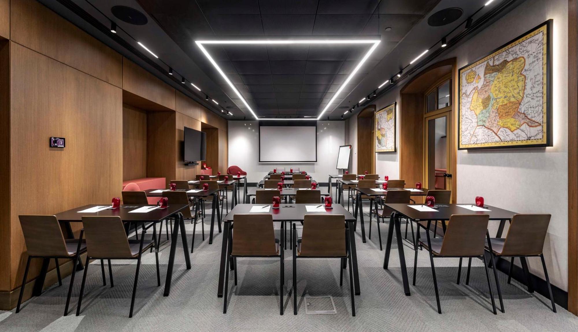 Radisson Red Tbilisi Hotel Ngoại thất bức ảnh