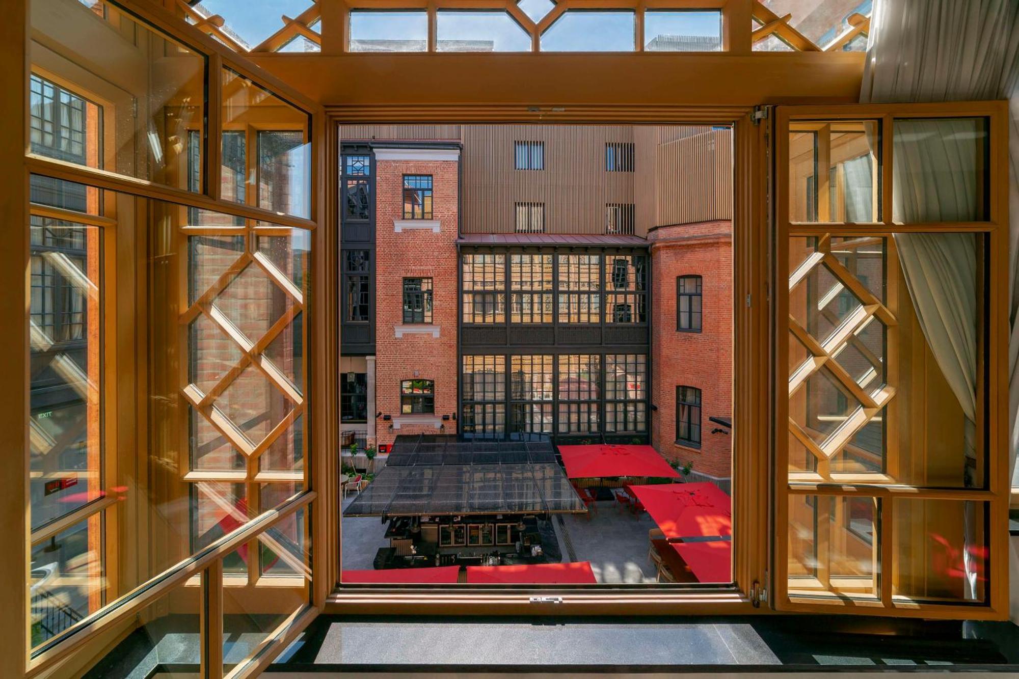 Radisson Red Tbilisi Hotel Ngoại thất bức ảnh